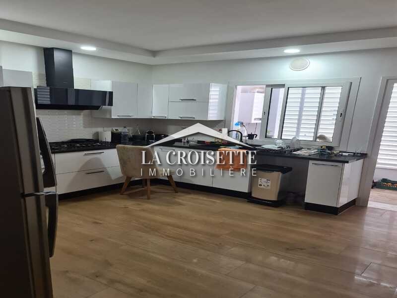 Appartement S+3 avec chambre de service à La Soukra